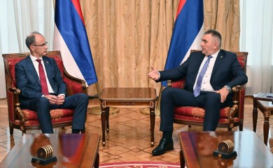 Sastanak Minića i Macuta u Trebinju