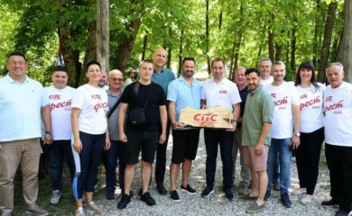 Slatina u bojama Socijalističke partije Srpske! Stotine članova na SPS FESTU, pokazali snagu, jedinstvo i energiju