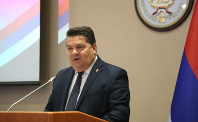 ZAKAZANA SJEDNICA NSRS Sutra konačna odluka o prijevremenim izborima