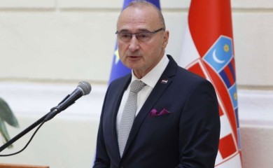 Hrvatski ministar održao "neobičan" govor pa postao predmet ismijavanja (VIDEO)