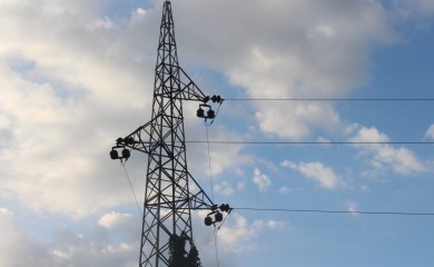 Radnik elektrodistribucije pao sa deset metara visine
