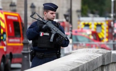 Incident u centru Pariza: Muškarac ubio dvije osobe, četvoro ranjeno