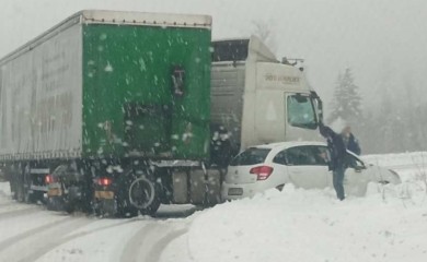 Sudar kamiona i citroena na Borjima