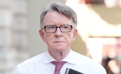 Lord Piter Mandelson pušten uz kauciju nakon hapšenja