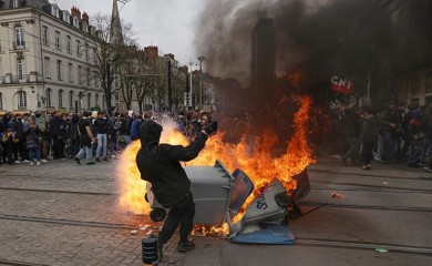 Na protestima u Francuskoj 457 privedenih, povrijeđen 441 policajac