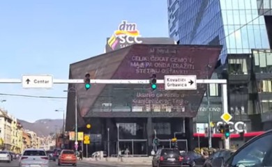 INCIDENT U SARAJEVU: Majka i dijete brutalno napadnuti zbog majice “Delije sever”