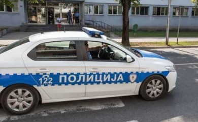 Osumnjičen da je počinio krivična djela „Iznuda“ i „Teška krađa“