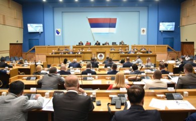 Mogu dvije plate, ali ne i duple funkcije: Novi zakon pred poslanicima Srpske