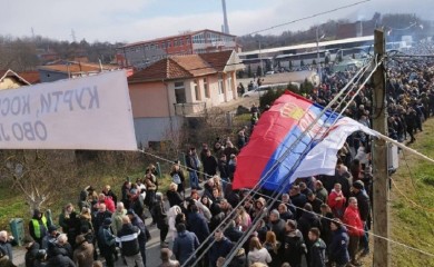 Srbi i dalje na barikadama na sjeveru Kosova