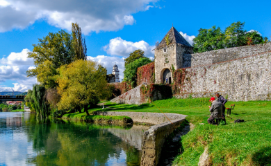 Sutra pretežno sunčano, krajem dana kiša