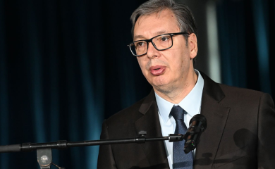 Vučić se obratio iz Pariza, govorio o datumu izbora (VIDEO)