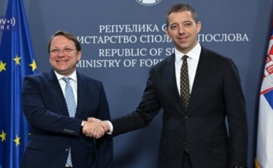 Varhelji: Srbija posvećena putu ka Evropskoj uniji
