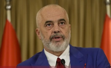 Nevjerovatna prevara u Albaniji: Lažna unuka Еdija Rame digla na noge i američku ambasadu