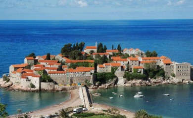 Odbijen zahtjev za otvaranje Svetog Stefana