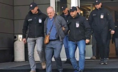 Ovo su privedeni službenici Poreske uprave: Dogovarali manji iznos duga u zamjenu za mito