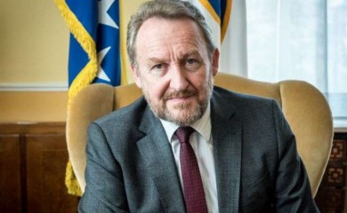 Izetbegović: Poruku optimizma poslati na današnji dan, stvari u BiH se normalizuju