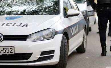 Težak sudar tri vozila: Jedna osoba poginula u jutarnjim časovima