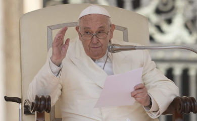 Promjena bez presedana: Papa Franjo odobrio učešće žena na predstojećem sinodu biskupa