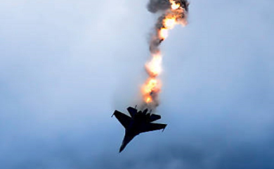 Ruski borbeni avion srušio se u jezero nakon požara