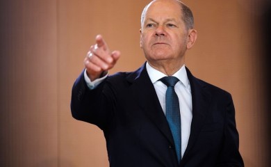 Šolc planira razgovor sa Putinom