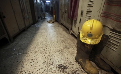 ŠTRAJK UPOZORENJA: Rudari širom FBiH u jednosatnoj obustavi proizvodnje, traže veće plate