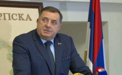 DODIK: Visoki predstavnik poslat je da napravi nered, a ne red