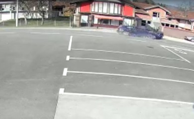 Stravična saobraćajka motocikliste i automobila