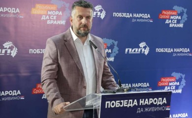PDP: Vlast skupom kopira opoziciju