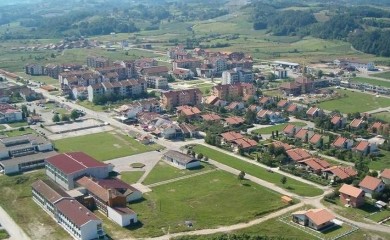 UGLJEVIK: Služen parastos za 301 poginulog borca