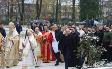 Patrijarh Porfirije osveštao Hram Svetog Save u Foči, kum predsjednik Republike Srpske
