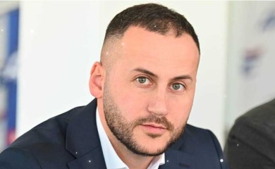 DNS Bijeljina podržava opoziv gradonačelnika Petrovića
