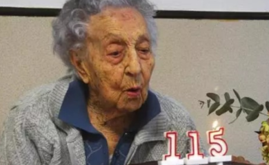 Najstarija žena na svijetu svakodnevno aktivna na Tviteru: "Stara sam ali nisam idiot" (FOTO)