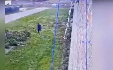 Snimak kruži internetom: Italijanski šef mafije pobjegao iz zatvora, spustio se uz pomoć užeta od plahti