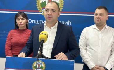 Drama u Tesliću: Eksplozija pred kućom predsjednika Skupštine grada , oglasila se i policija