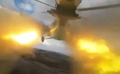 "Pohvalio" se na društvenim mrežama: Ukrajinski general objavio snimak helikoptera u akciji (VIDEO)