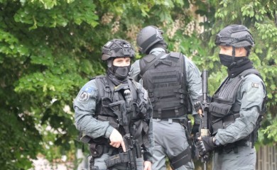 Kosovska policija optužila građane za napad šok bombama