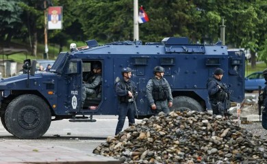 Stanje na Kosovu jutros mirno: Vojska se razmješta na pozicijama ka administrativnoj liniji