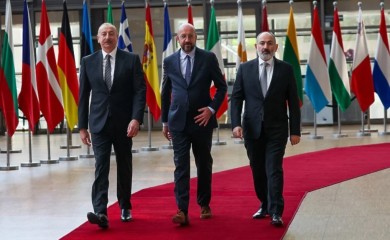 Donosi li juni istorijski sporazum: Armenija i Azerbejdžan na pragu mira u Nagorno-Karabahu