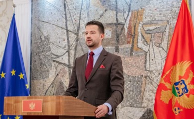 Milatović odbio da koristi Đukanovićev majbah