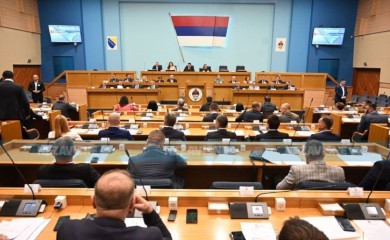 Narodna skupština RS: Po hitnom postupku o Ustavnom sudu BiH i vetu Cvijanovićeve