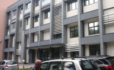 Pokušao zapaliti vanbračnu suprugu, osuđen na pet godina zatvora