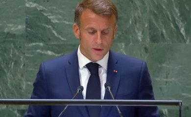 Makron: Bila bi to greška, velika