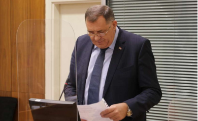 Dodik na suđenju Džombiću: Nismo mogli znati da će zloupotrijebiti položaj