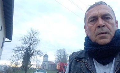 Mesud iz Cazina obnovio pravoslavnu crkvu, planira i srpsko groblje