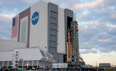 NASA odgađa misiju slijetanja na Mjesec 2027. zbog tehničkih problema i teorija zavjere o drevnom gradu