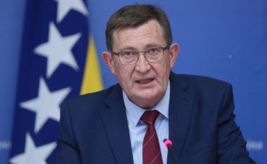 Ministarstvo transporta i komunikacija BiH na meti revizora: Devet auta, a Mitrović u iznajmljenom vozilu