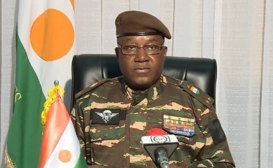 General se proglasio vođom Nigera (VIDEO)