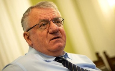 Stigla nova optužnica protiv Šešelja iz Haga, Šešelj: Odazvaću se pozivu ako sud bude preseljen u Avganistan