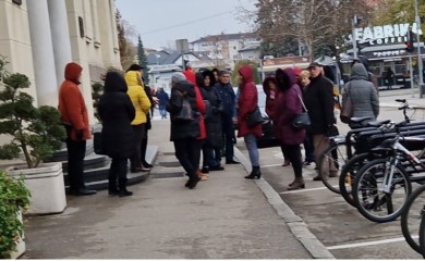 Radnici ZIBL-a i danas pred Gradskom upravom: Pet mjeseci smo bez plate