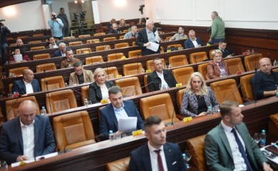 Upitne plate ovim radnicima: Odbornici u Banjaluci odbili kreditno zaduženje